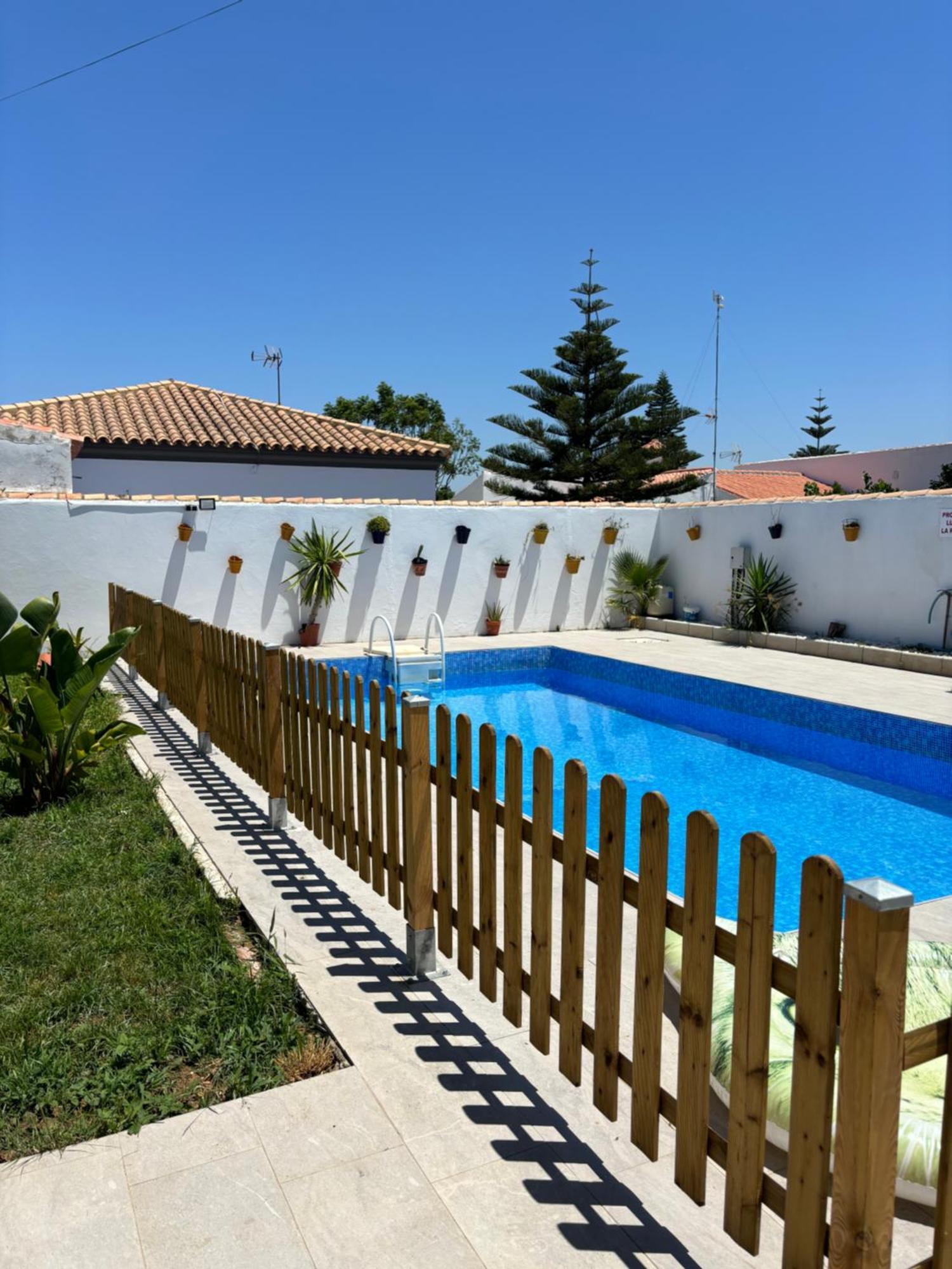 Casa de vacances Fantastico Con Piscina 2 Km De La Barrosa *